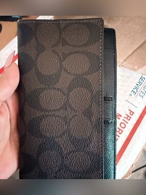 Coach Signature Bifold Checkbook Wallet W Pen Slot Dark Brown Black
